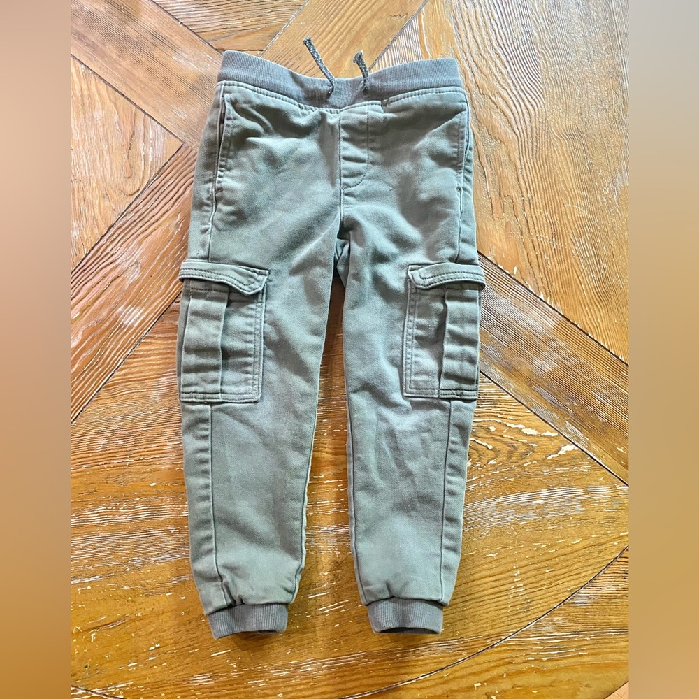 Olive Green Cargo Pants - 4T